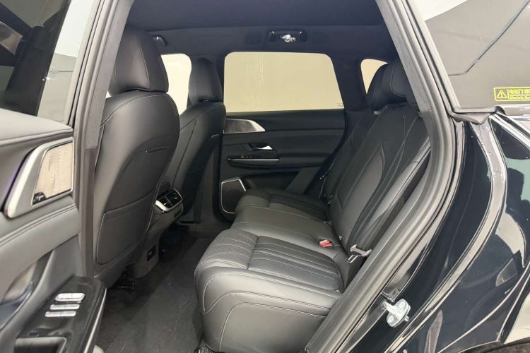 Used XPeng G9 2025 680 Ultra-Long Range All-Wheel Drive Max Interior 2