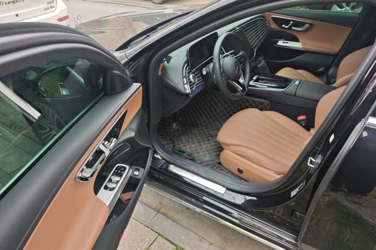 Used Mercedes-Benz E-Class 2024 E 260 L
