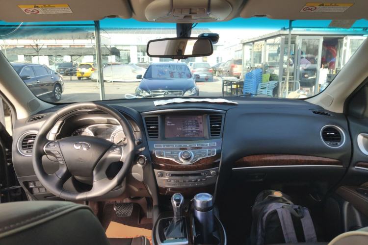 Used Infiniti QX60 2018 2.5 S/C Hybrid Two-Wheel-Drive Excellence Edition China VI Standard
