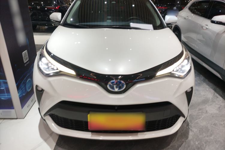 Used Toyota C-HR 2021 Dual-Motor 2.0L E-CVT Luxury Edition Front
