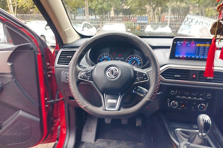 Used Dongfeng Fengon S560 2019 1.8L Manual Urban Model