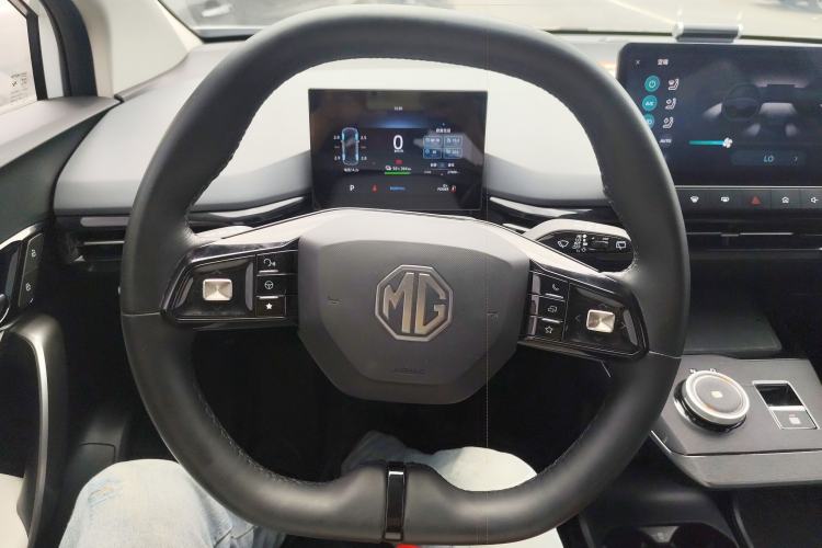 Used MG 4 EV 2023 415 km Range Sea-Faring Champion Edition Steering Wheel