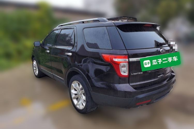 Used Ford Explorer 2013 3.5L Deluxe Model
