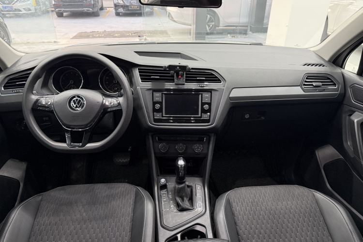 Used Volkswagen Tiguan L 2021 330TSI Automatic Two-Wheel Drive Comfort Edition
