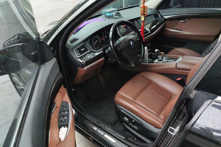 Used BMW 5 Series GT 2014 528i Leading Model Driver Seat