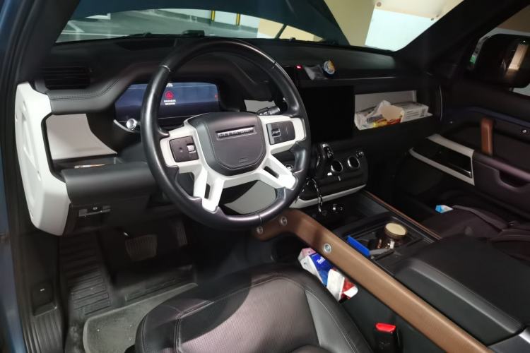 Used Land Rover Defender 2022 90 2.0T P300 X-DYNAMIC HSE
