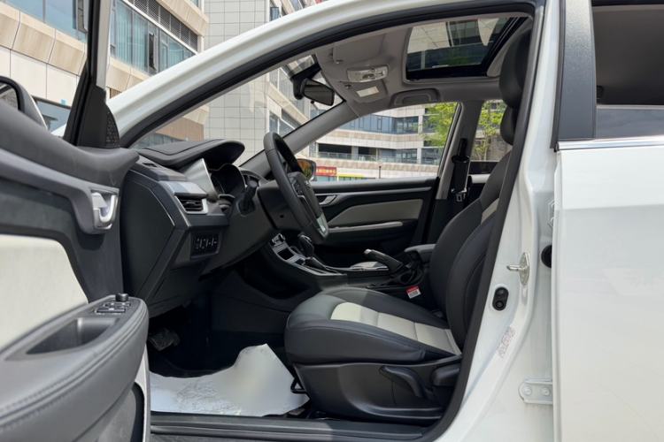 Used Geely Auto Vision 2020 Revised Version 1.5L CVT Asian Games Edition Left Front Seat