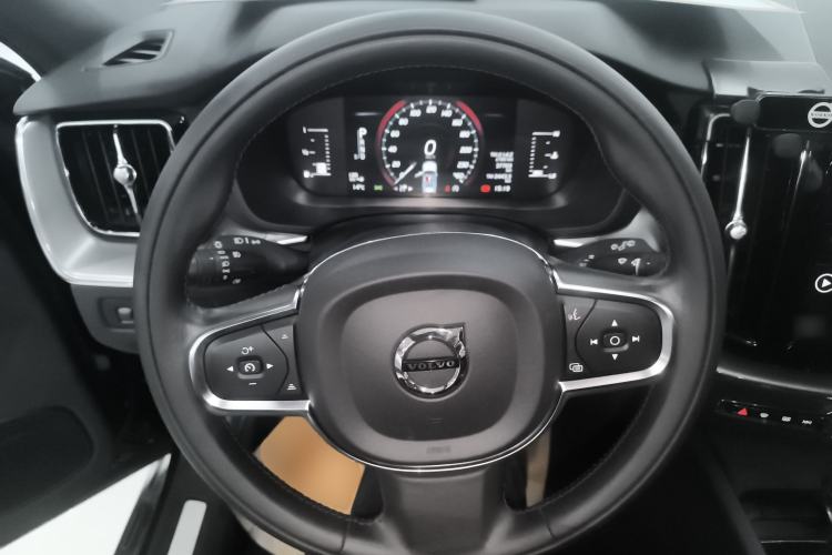 Used Volvo XC60 2021 T5 4x4 Smart Luxury Edition