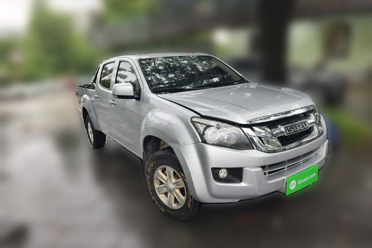 Used Isuzu D-MAX 2022 2.5T Four-Wheel Drive Automatic Diesel Ultra-Luxury Extended Version JE4D25Q6A
