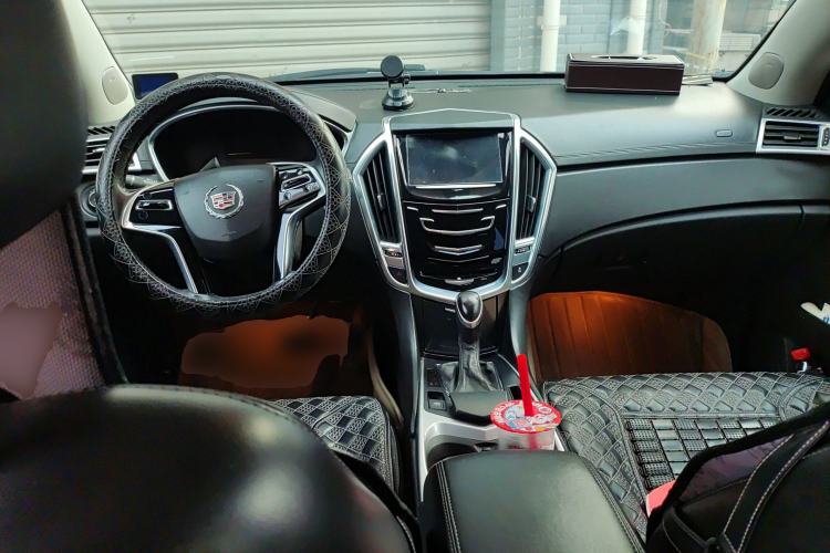 Used Cadillac SRX 2013 3.0L Comfort Model Center Console