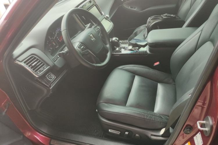 Used Toyota Crown 2015 2.5L Fashion Limited Edition