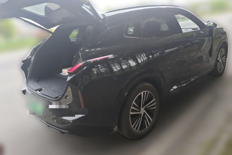 Used Lynk & Co 08 EM-P 2025 245km Ultra-Long Range Halo Rear Right 45 Deg