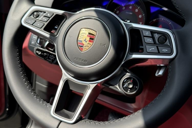 Used Porsche Cayenne 2023 Cayenne 3.0T Platinum Edition
