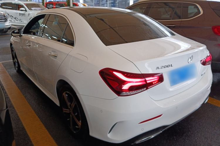 Used Mercedes-Benz A-Class 2022 Revised Version A 200 L Sport Sedan Fashionable Style Exterior 2