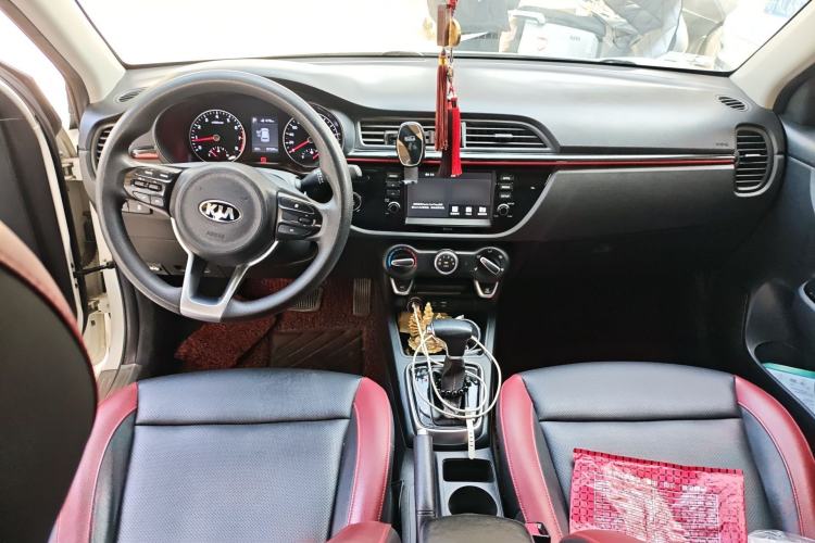 Used Kia KX Cross 2017 1.4L AT GLS
