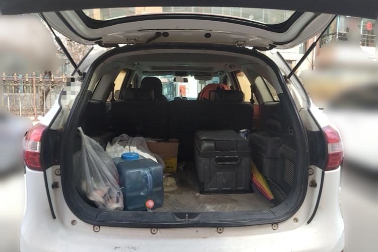 Used JMC Yusheng S350 2013 2.4T Automatic 4x4 Diesel Ultra-Luxury 5-Seater Trunk