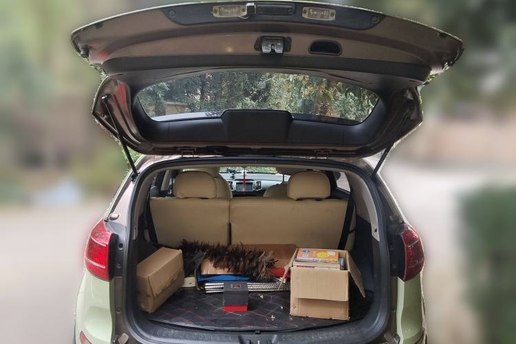 Used Kia Sportage R 2012 2.0L Automatic Two-Wheel Drive GL Trim
