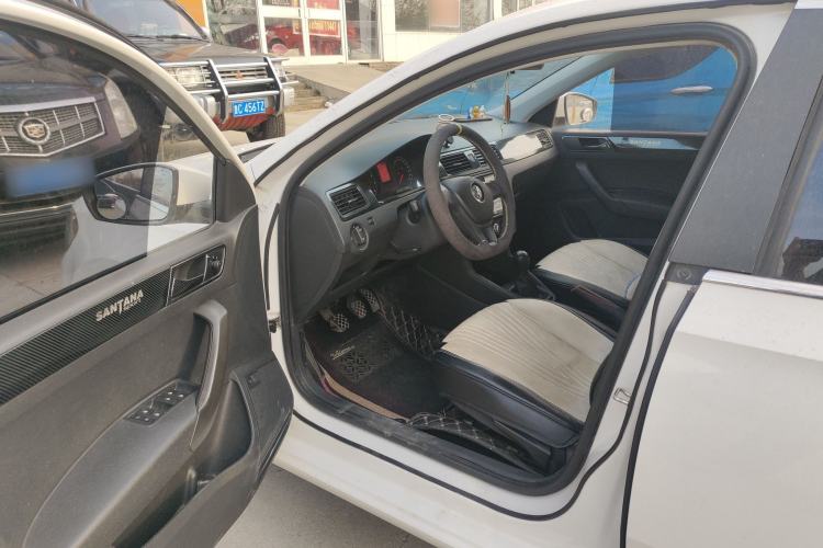 Used Volkswagen Santana 2016 1.6L Manual Fashion Edition Driver Seat