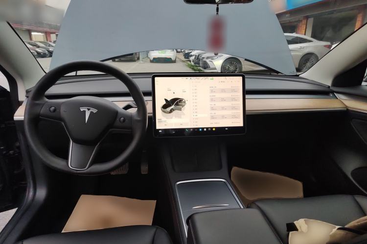 Used Tesla Model 3 2022 Rear-Wheel-Drive Version Center Console