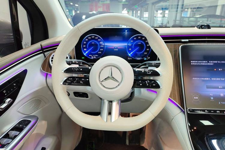 Used Mercedes-Benz EQE SUV 2024 350 4MATIC Pioneer Edition