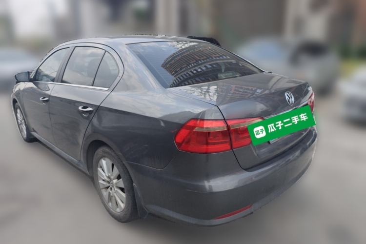 Used Volkswagen Lavida 2013 Restyled Classic 1.6L Manual Comfort Edition
