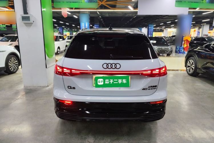 Used Audi Q5 e-tron 2023 40 e-tron Shining Edition Mecha Kit
