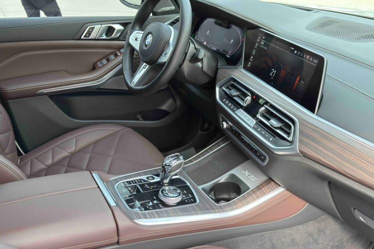 Used BMW X5 2022 Restyled xDrive 40Li Luxury Edition M Sport Package
