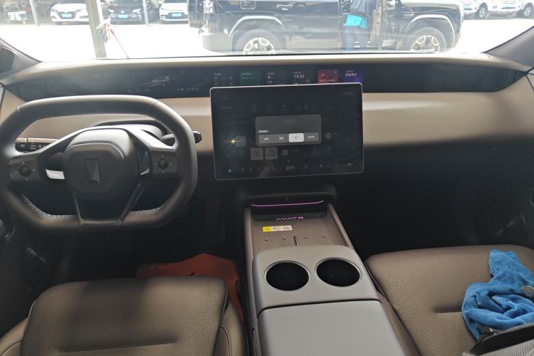 Used Avatr 06 2025 Ultra Pure Electric Edition Center Console