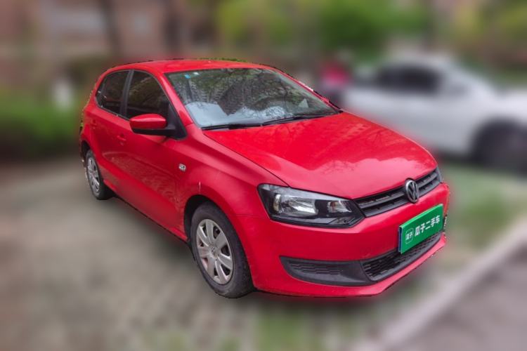 Used Volkswagen Polo 2013 1.4L Manual Fashion Edition Front Right 45 Deg