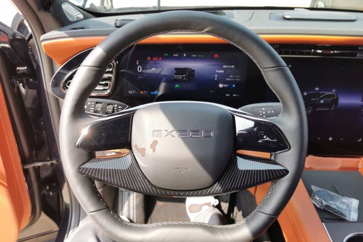 Used EXEED Lanyue C-DM 2025 180 Ultra-Long Range Ultra All-Wheel Drive 6-Seater