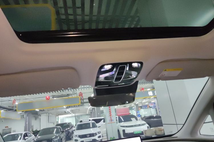 Used Roewe iMAX8 New Energy 2025 1.5T DMH Lu Zun Deluxe Edition
