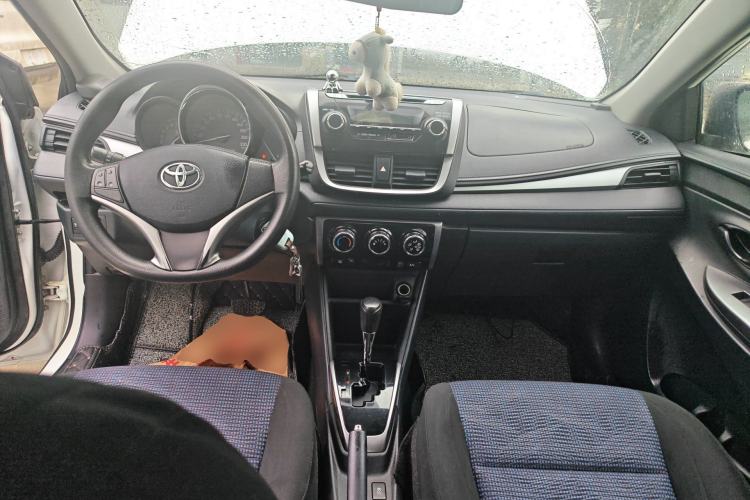 Used Toyota Vios 2017 1.5L CVT Smart Drive Edition Center Console