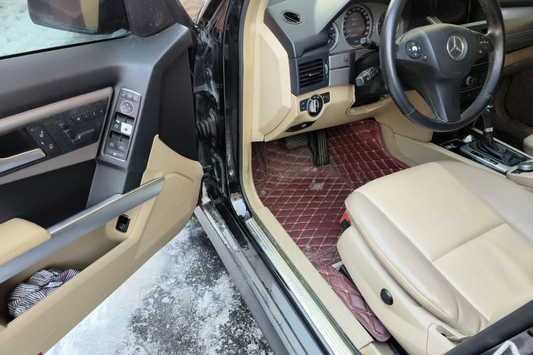 Used Mercedes-Benz GLK-Class 2011 GLK 300 4MATIC Fashion Model