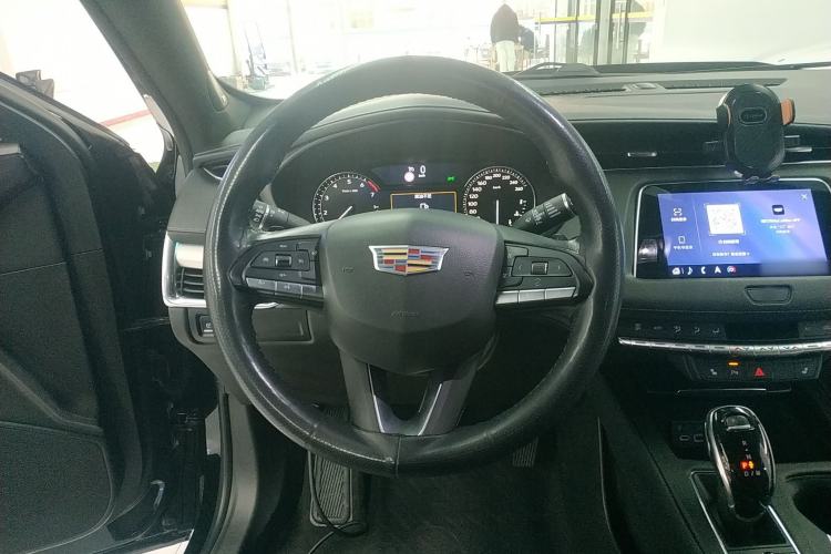 Used Cadillac XT4 2020 28T Two-Wheel-Drive Leading Version