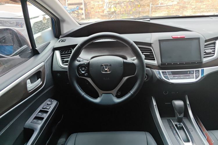 Used Honda Jade 2016 1.8L Automatic Comfort Elite Version 5 Seats Steering Wheel