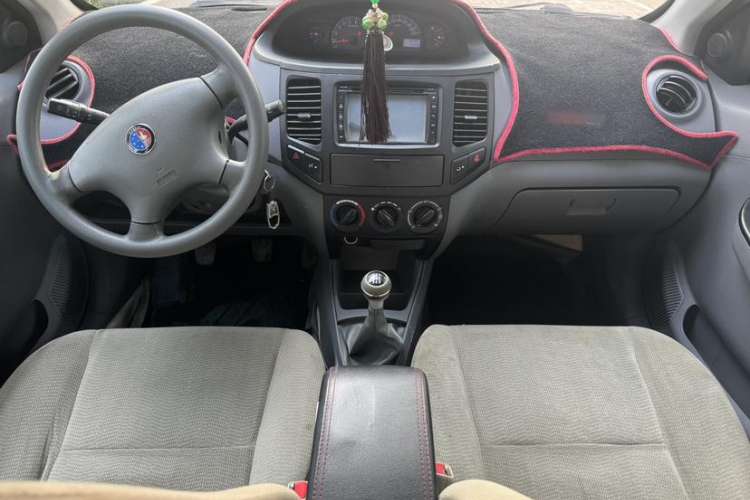 Used Geely Auto Diamond 2013 1.5L Manual Elite Model
