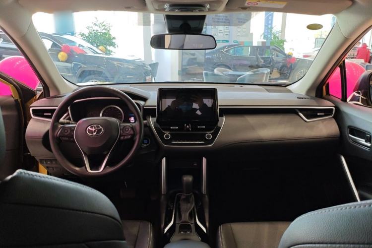 Used Toyota FRONTLANDER 2022 2.0L CVT Luxury PLUS Edition
