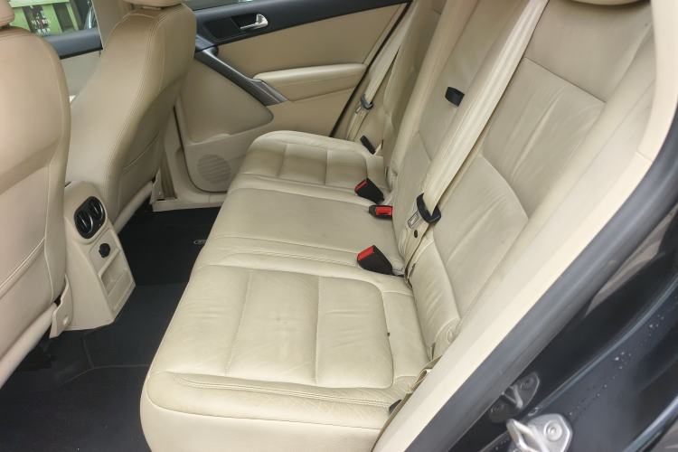 Used Volkswagen Tiguan 2010 1.8 TSI Automatic Two-Wheel Drive Trend Edition Left Rear Seat