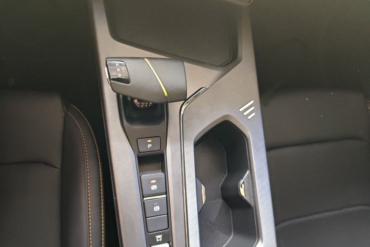 Used Oshan X5 PLUS 2023 Revised 1.5T DCT Excellence Edition
