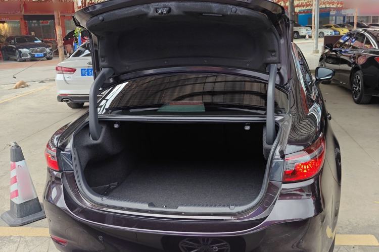 Used Mazda Atenza 2021 2.0L Blue Sky Luxury Edition