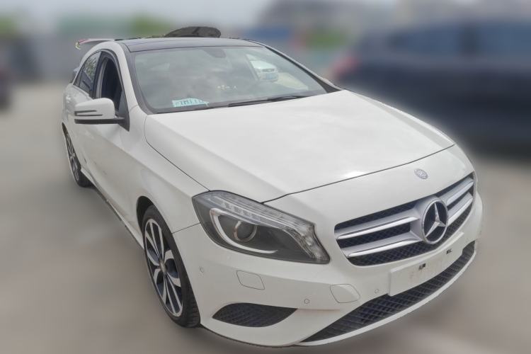 Used Mercedes-Benz A-Class 2015 A 200 Fashion Model
