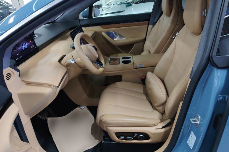 Used Hima Luxeed R7 2024 All-Electric 667 km Max