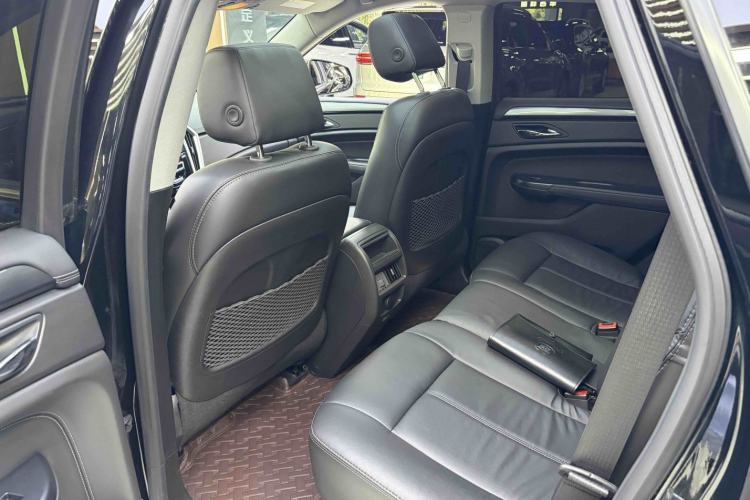 Used Cadillac SRX 2015 3.0L Comfort Version
