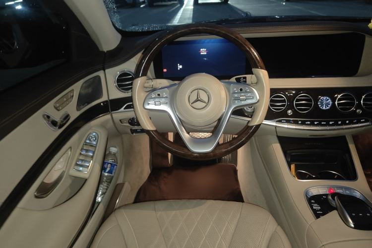 Used Mercedes-Benz Maybach S-Class 2018 S 450 4MATIC Steering Wheel