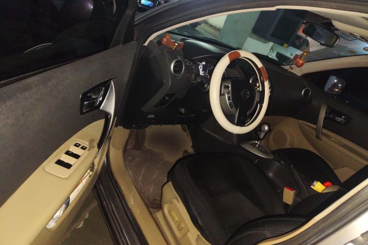 Used Nissan Qashqai 2011 2.0 XV Lea CVT 2WD
