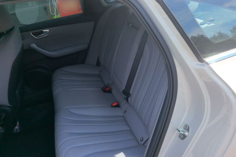 Used Roewe M7 DMH 2025 Model 160km Premium Version
