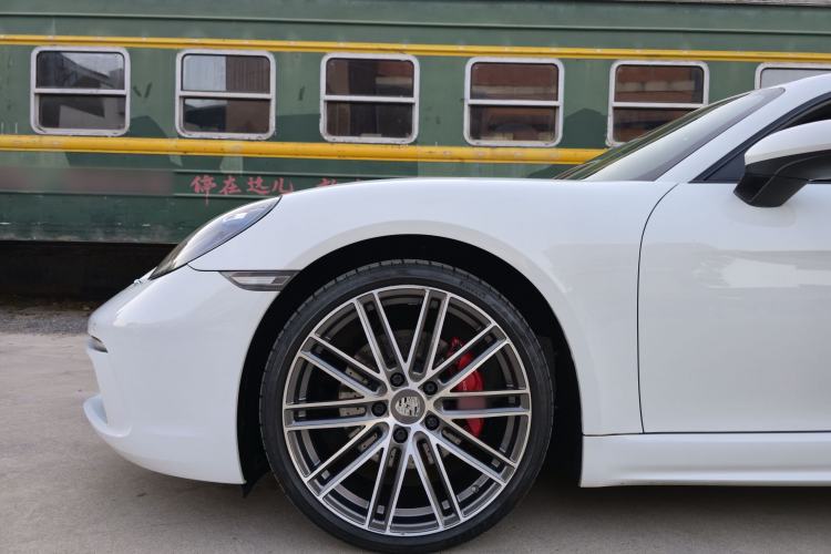 Used Porsche 718 2018 Cayman 2.0T
