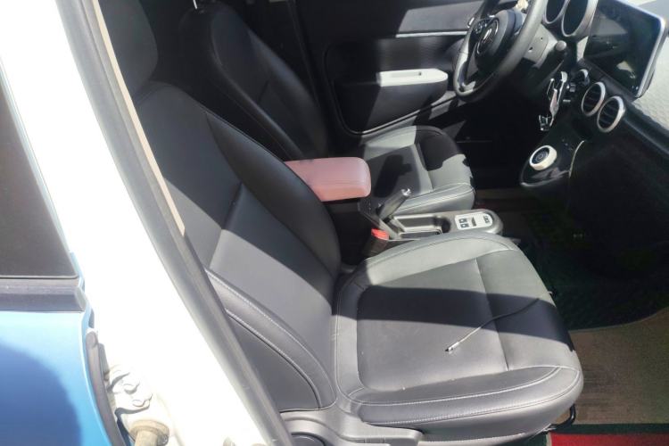 Used ORA Black Cat 2021 351 km Standard Version Right Front Seat