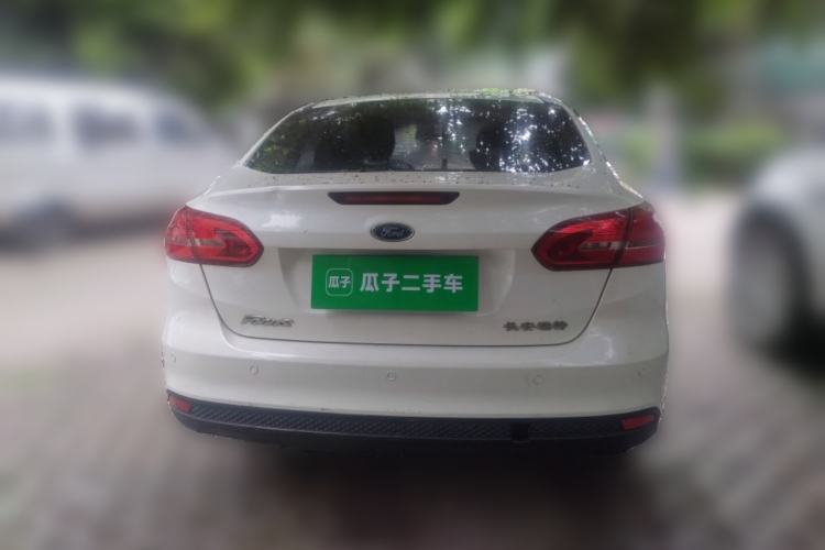 Used Ford Focus 2015 Sedan 1.6L Automatic Comfort Model
