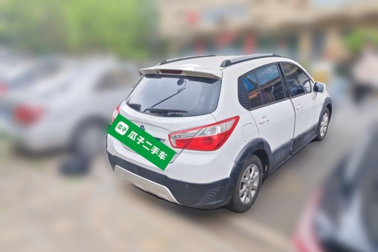 Used Venucia R50X 2013 1.6L Manual Version with Beidou Navigation Rear Right 45 Deg